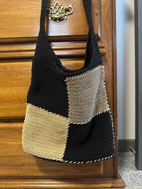 Vintage Chateau woven crossbody bag